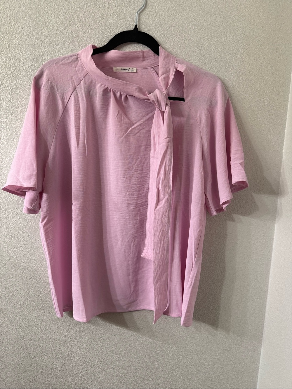 Timing Offset Tie-Neck Short Sleeve Blouse – Size Large – Pink
